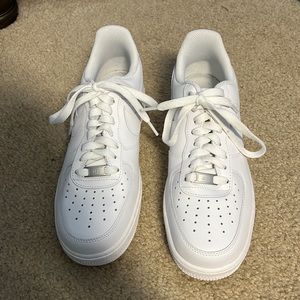 All White Nike Air Force 1